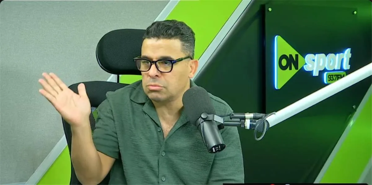 خالد الغندور يتحدث عن احتمالات انتصار الأهلي على بالميراس وبورتو: “لا أعلم إذا كان يمكنه هزيمة إنتر ميامي” خالد الغندور يتحدث عن احتمالات انتصار الأهلي على بالميراس وبورتو: “لا أعلم إذا كان يمكنه هزيمة إنتر ميامي”