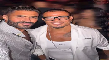 خالد سليم يشارك متابعينه صورًا مع عمرو دياب وبعض النجوم الآخرين