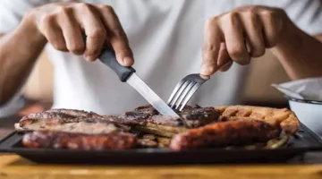 خبير تغذية ينبه من dangers الإكثار من تناول اللحوم خلال عيد الأضحى – فيديو