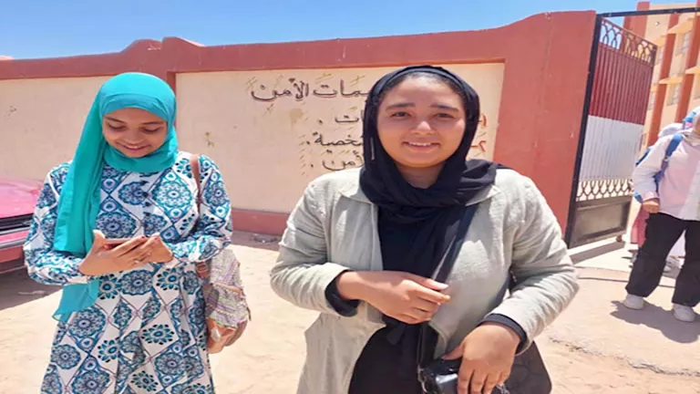 ختام مميز.. فرحة طلاب الإعدادية في جنوب سيناء لسهولة أسئلة مادة العلوم ختام مميز.. فرحة طلاب الإعدادية في جنوب سيناء لسهولة أسئلة مادة العلوم