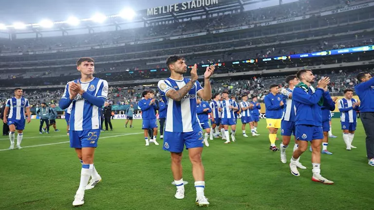 “خصم صعب”.. لاعب بورتو يتحدث عن لقائهم مع الأهلي