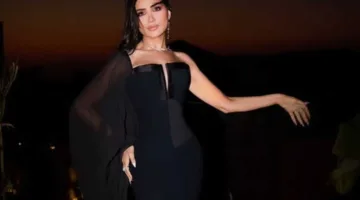 خلال حفل تكريم “إش إش”: مي عمر بإطلالة أنيقة بفستان أسود في أحدث ظهور لها