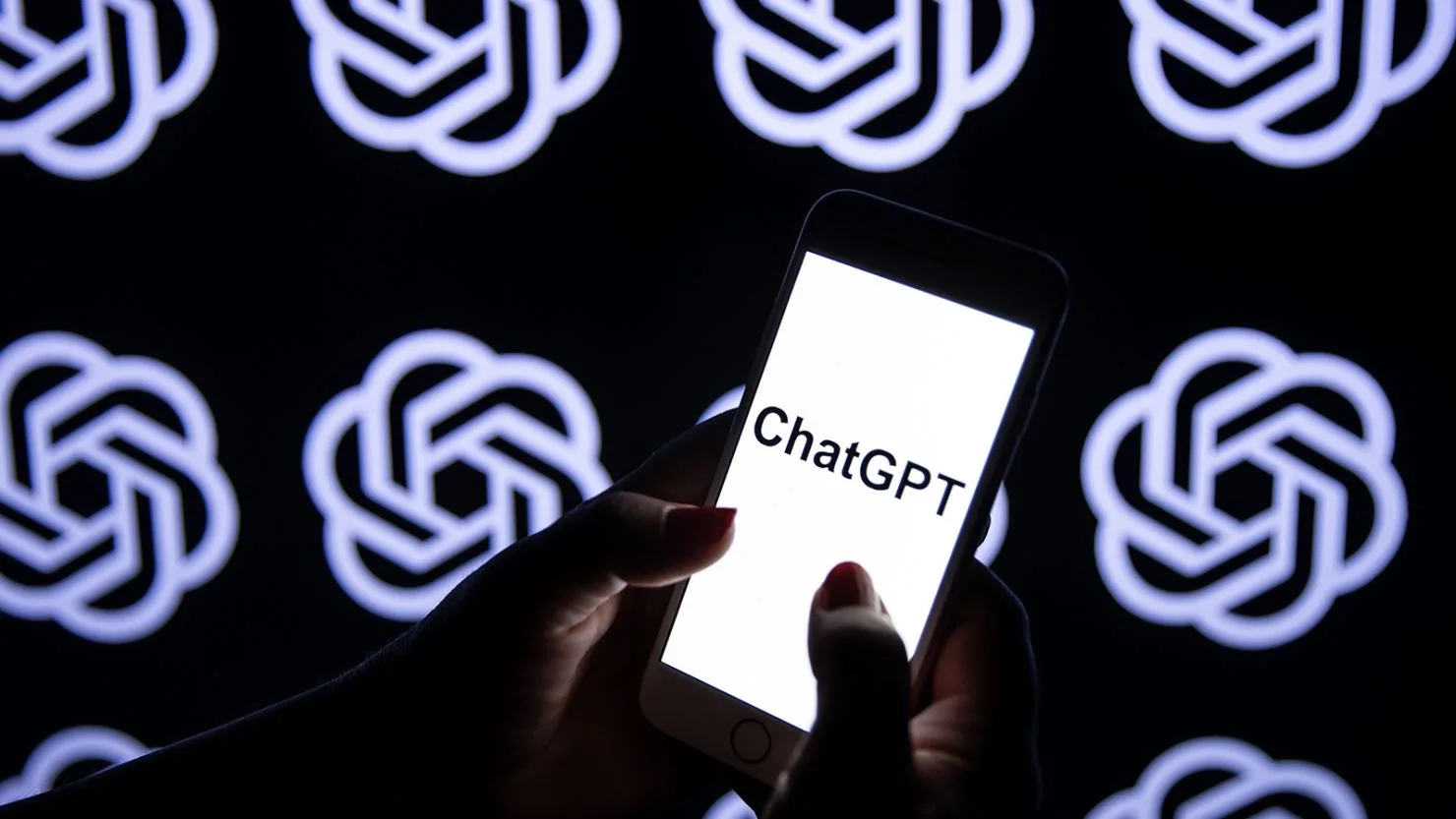 خلف الأضواء: النهوض السريع لـ ChatGPT واستراتيجية أوبن إيه آي للتفوق على غوغل خلف الأضواء: النهوض السريع لـ ChatGPT واستراتيجية أوبن إيه آي للتفوق على غوغل