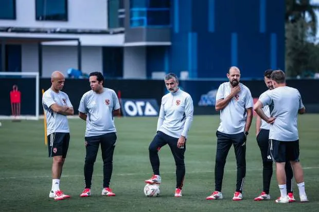 خمسة مدربين تولوا قيادة الأهلي في كأس العالم للأندية.. مفاجأة «جوزيه وكولر» خمسة مدربين تولوا قيادة الأهلي في كأس العالم للأندية.. مفاجأة «جوزيه وكولر»