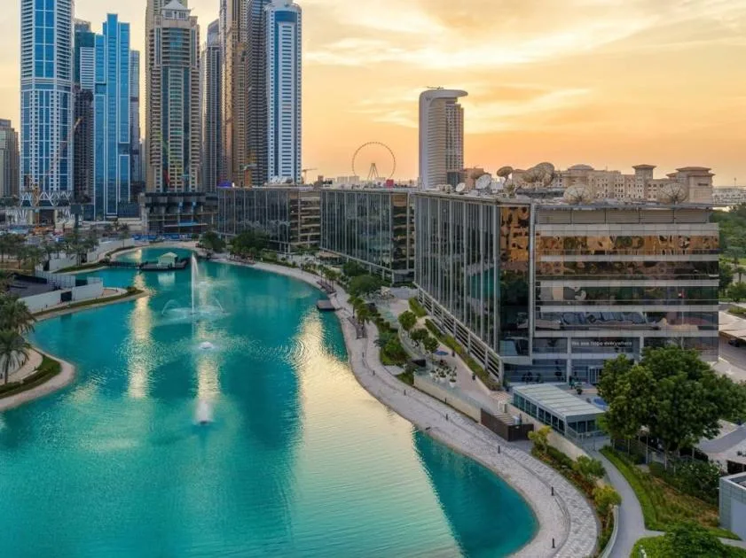 «دبي للإعلام» و«مجمّع العلوم» يهدفان لجذب شركات من «ڤيڤا تك» «دبي للإعلام» و«مجمّع العلوم» يهدفان لجذب شركات من «ڤيڤا تك»