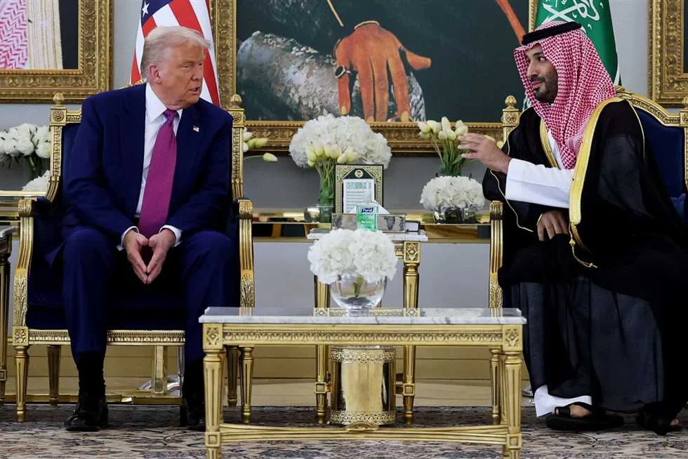 دعوة لتهدئة الوضع: تفاصيل اتصال ترامب وبن سلمان بعد النزاع الإسرائيلي الإيراني دعوة لتهدئة الوضع: تفاصيل اتصال ترامب وبن سلمان بعد النزاع الإسرائيلي الإيراني