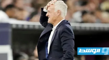 ديشان يحث لاعبي منتخب فرنسا على الاستفادة من الهزيمة أمام إسبانيا