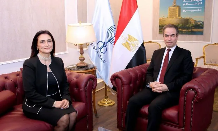 دينا نبيل عثمان تتولى رئاسة قناة النيل الدولية (Nile TV) دينا نبيل عثمان تتولى رئاسة قناة النيل الدولية (Nile TV)