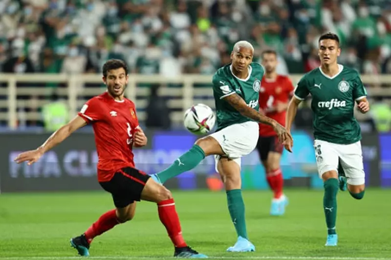 ذاكرتهم لا تزال حاضرة.. بالميراس يعتمد على 9 لاعبين واجهوا الأهلي سابقاً ذاكرتهم لا تزال حاضرة.. بالميراس يعتمد على 9 لاعبين واجهوا الأهلي سابقاً