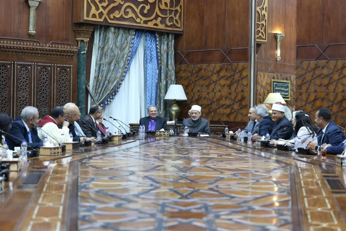 رئيس الطائفة الإنجيلية يقوم بزيارة شيخ الأزهر لتهنئته بعيد الأضحى رئيس الطائفة الإنجيلية يقوم بزيارة شيخ الأزهر لتهنئته بعيد الأضحى