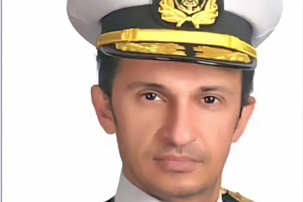 رئيس الهيئة البحرية المصرية: إغلاق و reopening مضيق هرمز وباب المندب أثناء الهجوم الصاروخي الإيراني على إسرائيل رئيس الهيئة البحرية المصرية: إغلاق و reopening مضيق هرمز وباب المندب أثناء الهجوم الصاروخي الإيراني على إسرائيل