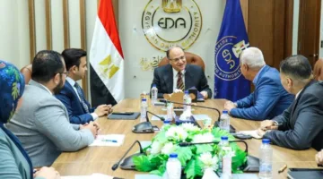 رئيس الهيئة المصرية للدواء يجتمع بممثلي شركة جمجوم فارما