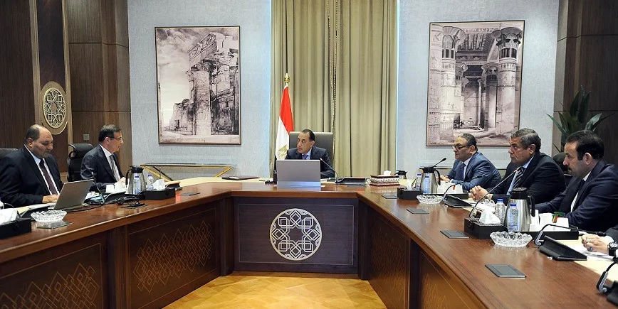 رئيس الوزراء: إنشاء مصنع لإنتاج حليب الأطفال بترابط بين جهاز مستقبل مصر والقطاع الخاص. رئيس الوزراء: إنشاء مصنع لإنتاج حليب الأطفال بترابط بين جهاز مستقبل مصر والقطاع الخاص.