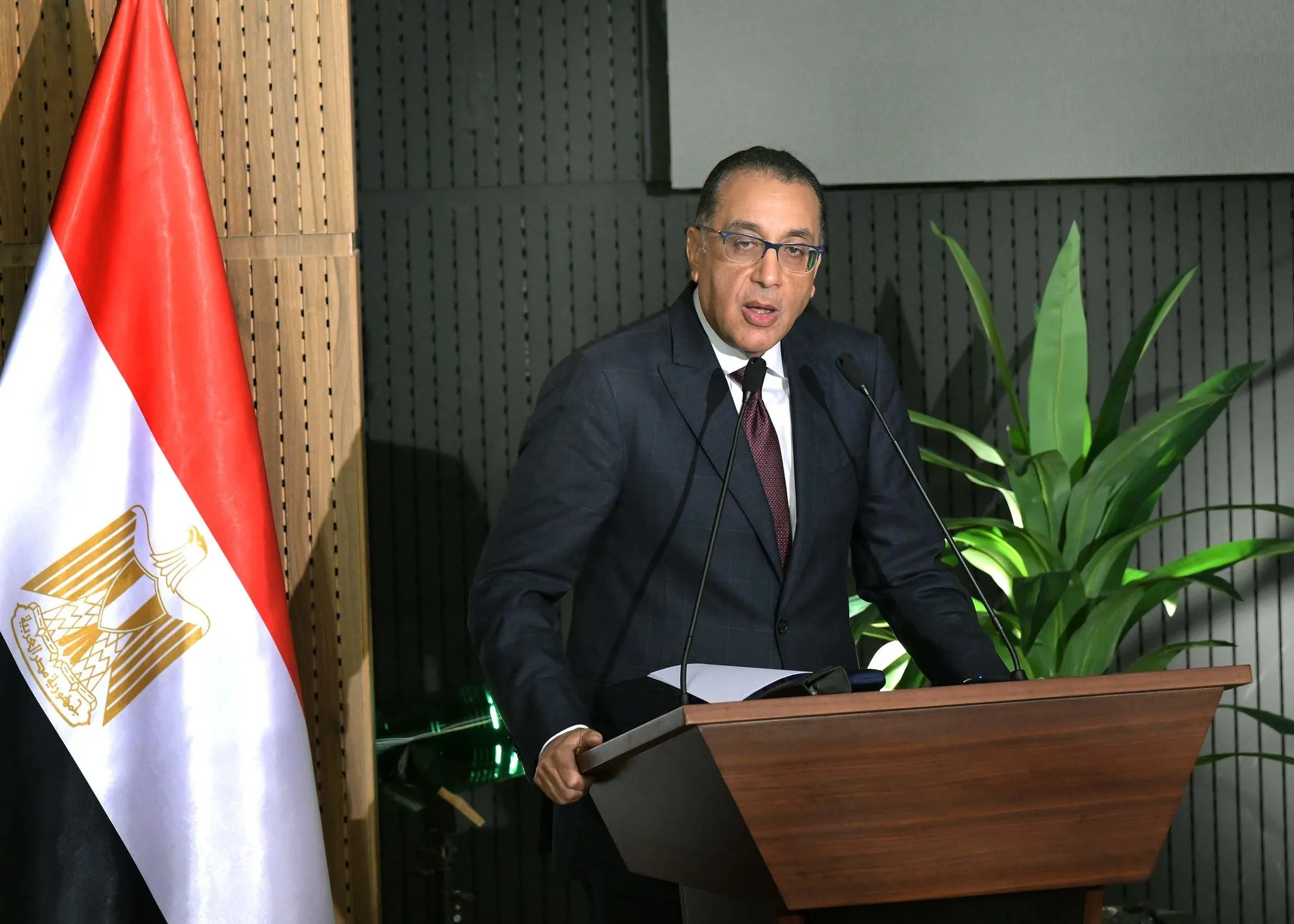 رئيس الوزراء: خطوات لتسهيل “التسجيل الأولي” للعقارات وتصدير الممتلكات رئيس الوزراء: خطوات لتسهيل “التسجيل الأولي” للعقارات وتصدير الممتلكات