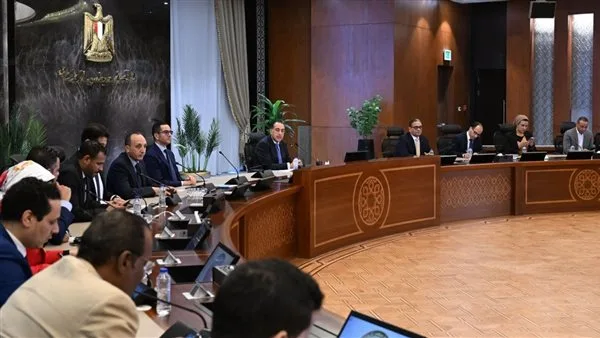 رئيس الوزراء: محافظ البنك المركزي يتولى إدارة السياسة النقدية بكفاءة عالية رئيس الوزراء: محافظ البنك المركزي يتولى إدارة السياسة النقدية بكفاءة عالية