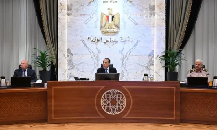 رئيس الوزراء يأمر باتخاذ الإجراءات اللازمة خلال عطلة عيد الأضحى المبارك رئيس الوزراء يأمر باتخاذ الإجراءات اللازمة خلال عطلة عيد الأضحى المبارك