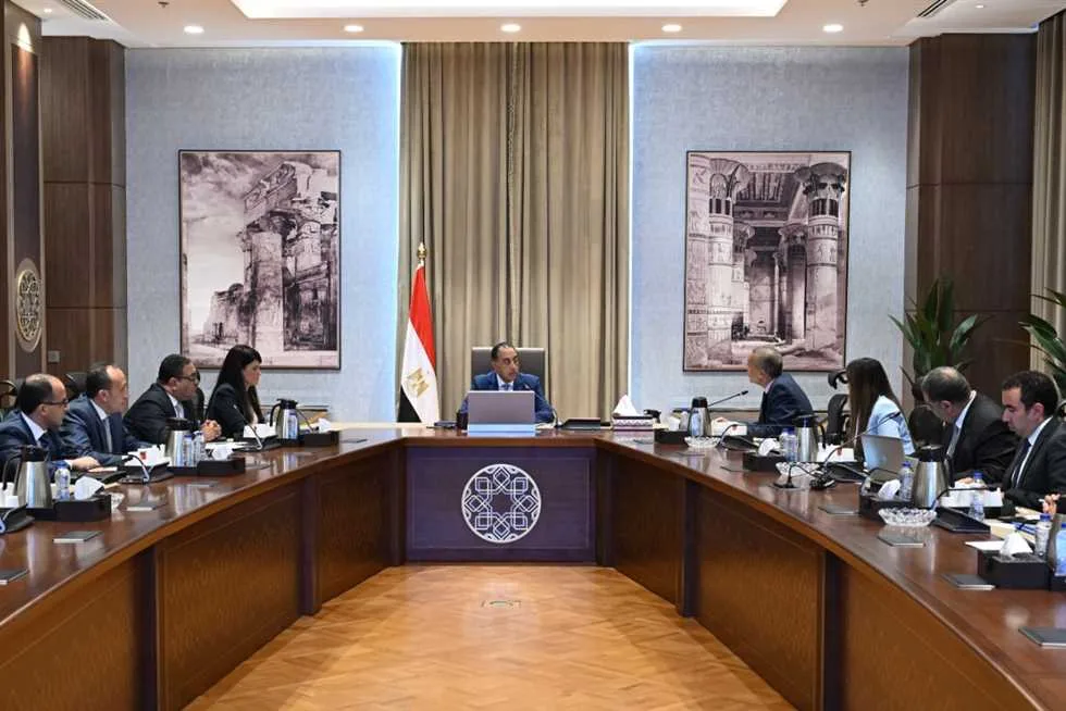 رئيس الوزراء يتناول استراتيجية تنفيذ التعداد السكاني والإسكان والمنشآت لعام 2027 رئيس الوزراء يتناول استراتيجية تنفيذ التعداد السكاني والإسكان والمنشآت لعام 2027