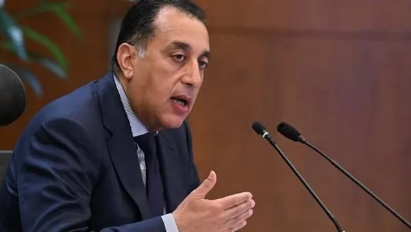 رئيس الوزراء يراقب تنفيذ خطة الإصدارات الحكومية في مجالي البترول والقطاع العام. رئيس الوزراء يراقب تنفيذ خطة الإصدارات الحكومية في مجالي البترول والقطاع العام.