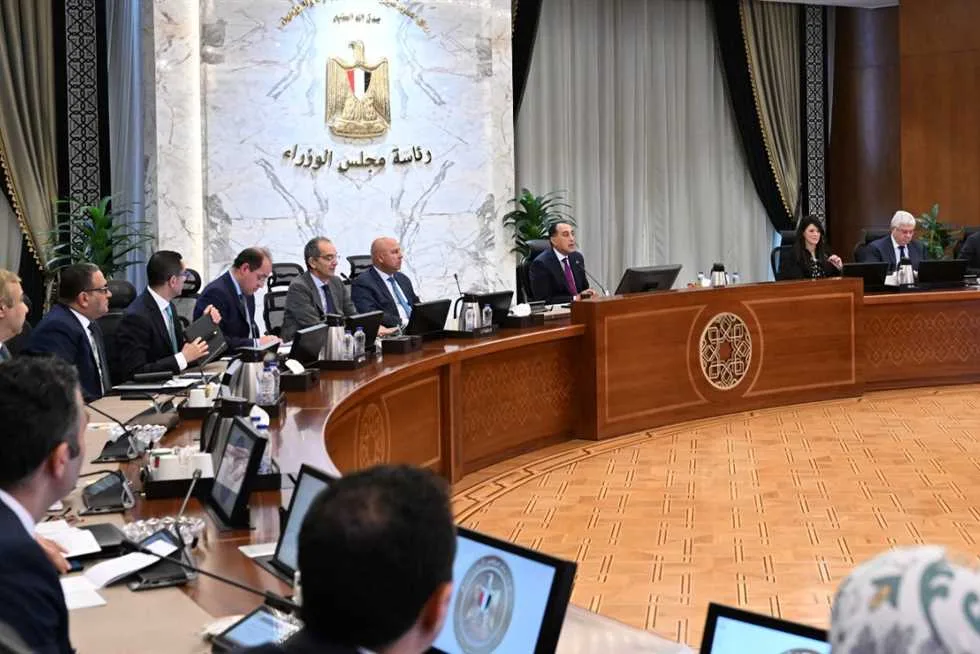 رئيس الوزراء يقود اجتماع المجموعة الوزارية المختصة برواد الأعمال (تفاصيل) رئيس الوزراء يقود اجتماع المجموعة الوزارية المختصة برواد الأعمال (تفاصيل)