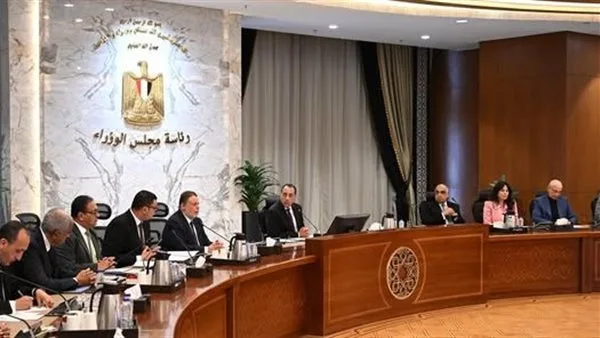 رئيس الوزراء يلتقي بأعضاء اللجنة الاستشارية لتطوير العمران وتصدير العقارات رئيس الوزراء يلتقي بأعضاء اللجنة الاستشارية لتطوير العمران وتصدير العقارات