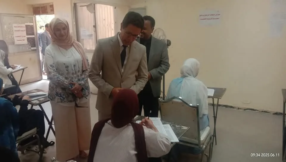 رئيس جامعة بنها يواصل متابعة سير الامتحانات ومشروعات التطوير في كلية التربية النوعية رئيس جامعة بنها يواصل متابعة سير الامتحانات ومشروعات التطوير في كلية التربية النوعية