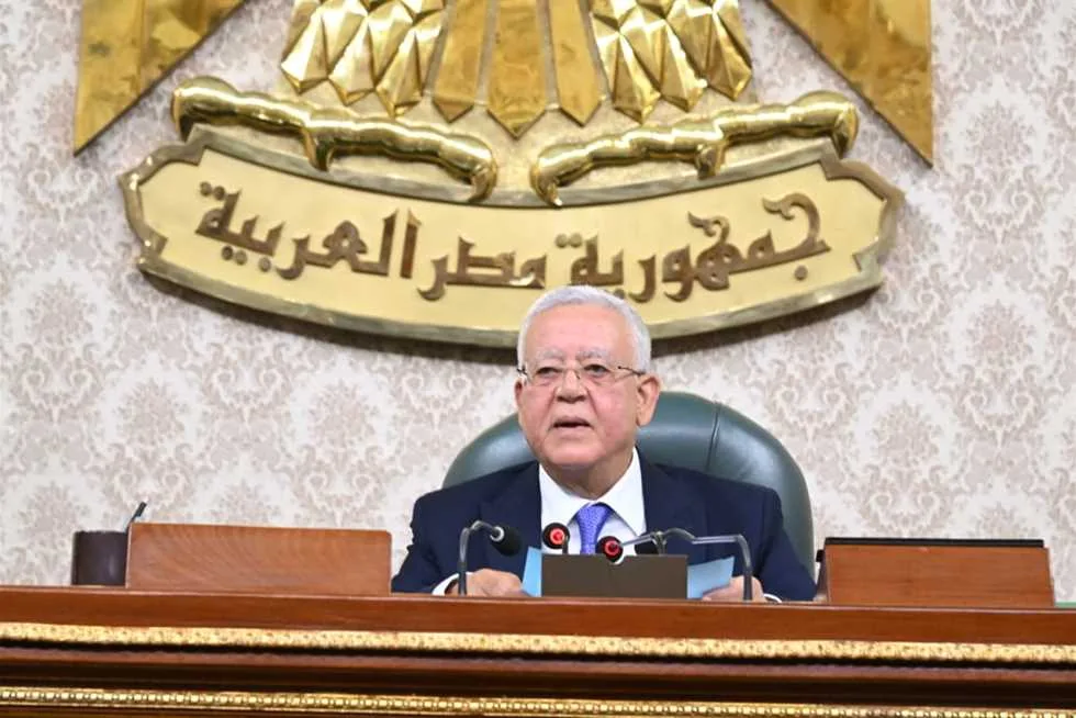 رئيس لجنة النواب ينتقد غياب وزيري المالية والتخطيط أثناء مناقشة الميزانية: لا نقبل المبررات. رئيس لجنة النواب ينتقد غياب وزيري المالية والتخطيط أثناء مناقشة الميزانية: لا نقبل المبررات.