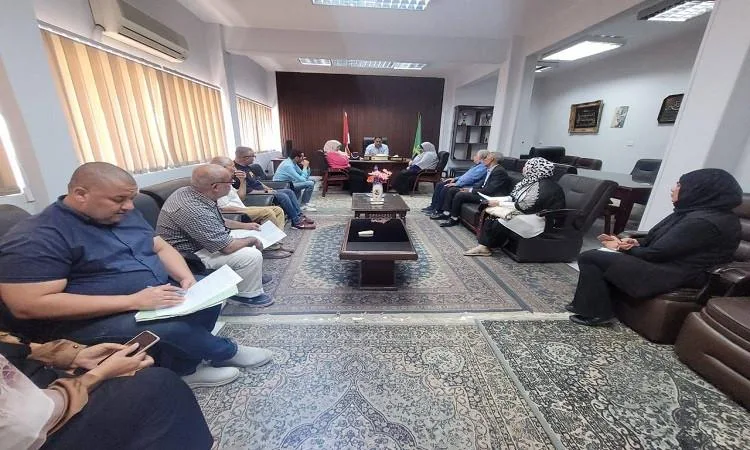 رئيس مدينة بنها يُبحث التحضيرات لاستقبال عيد الأضحى المبارك. رئيس مدينة بنها يُبحث التحضيرات لاستقبال عيد الأضحى المبارك.