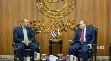رئيس هيئة الدواء يلتقي بسفير كوبا لمناقشة فرص التعاون في مجال تصنيع الأدوية ونقل التكنولوجيا