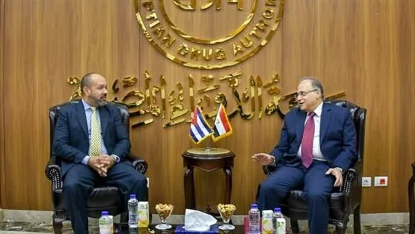 رئيس هيئة الدواء يلتقي بسفير كوبا لمناقشة فرص التعاون في مجال تصنيع الأدوية ونقل التكنولوجيا رئيس هيئة الدواء يلتقي بسفير كوبا لمناقشة فرص التعاون في مجال تصنيع الأدوية ونقل التكنولوجيا