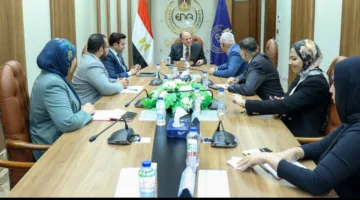 رئيس هيئة الدواء يلتقي ممثلي شركة جمجوم فارما لمتابعة آخر تطورات تشغيل خطوط الإنتاج في مصنعهم