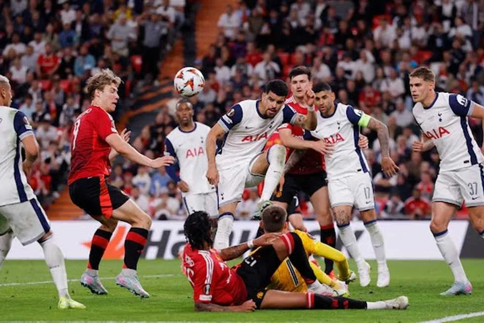 رسمياً.. توماس فرانك يتولى تدريب توتنهام رسمياً.. توماس فرانك يتولى تدريب توتنهام