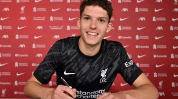 رسمياً.. ليفربول يعلن عن ضم الحارس أرمين بيكسي