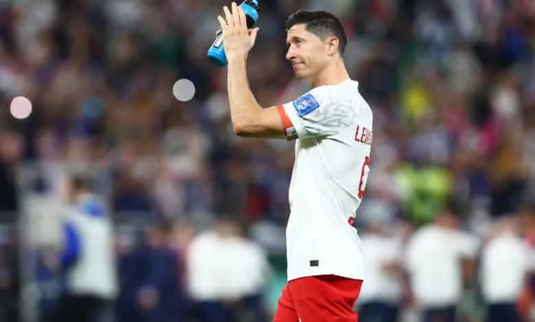 رسميًا.. ليفاندوفسكي يوقف مسيرته مع المنتخب مؤقتًا