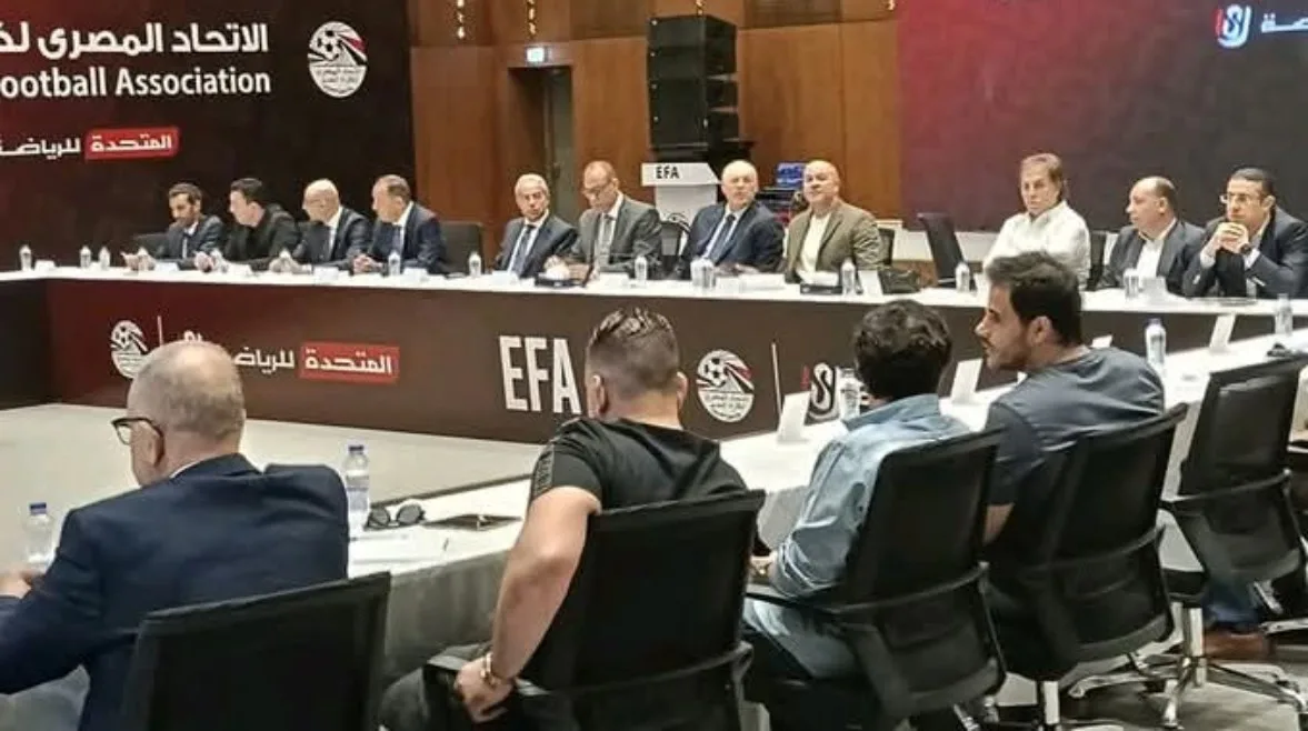 رفض زيادة عدد اللاعبين الأجانب: أهم قرارات اتحاد الكرة بعد لقاءه بالأندية رفض زيادة عدد اللاعبين الأجانب: أهم قرارات اتحاد الكرة بعد لقاءه بالأندية