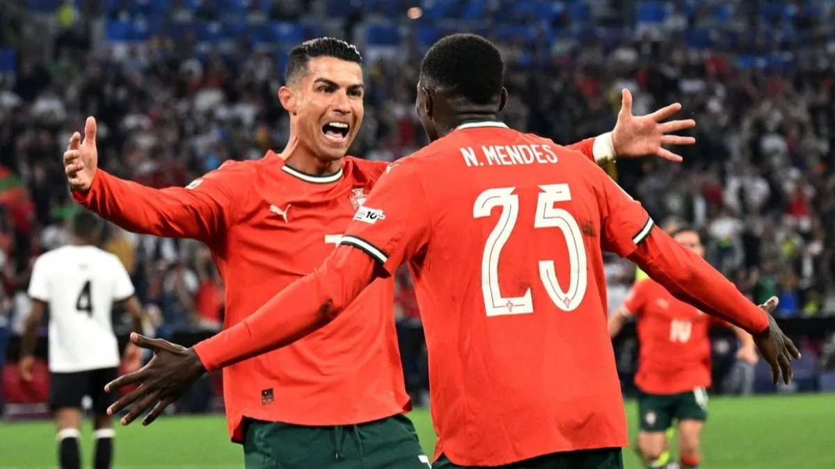 رونالدو يعلن خطته المستقبلية مع المنتخب البرتغالي رونالدو يعلن خطته المستقبلية مع المنتخب البرتغالي