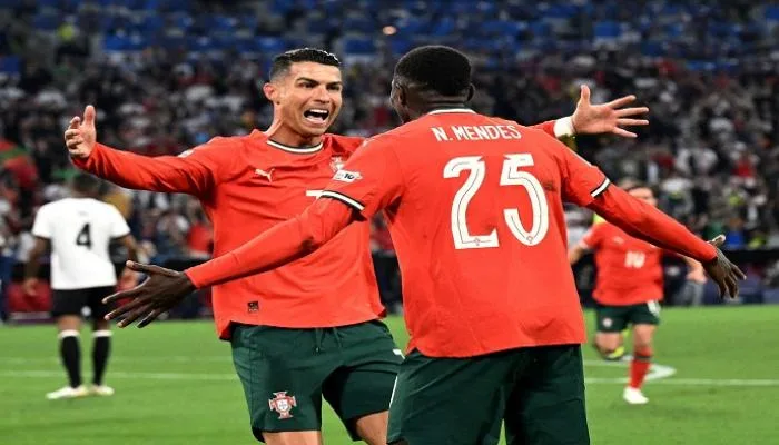 رونالدو ينهي النحس أمام ألمانيا بفوز أول وهدف ثان بعد 5 هزائم. رونالدو ينهي النحس أمام ألمانيا بفوز أول وهدف ثان بعد 5 هزائم.
