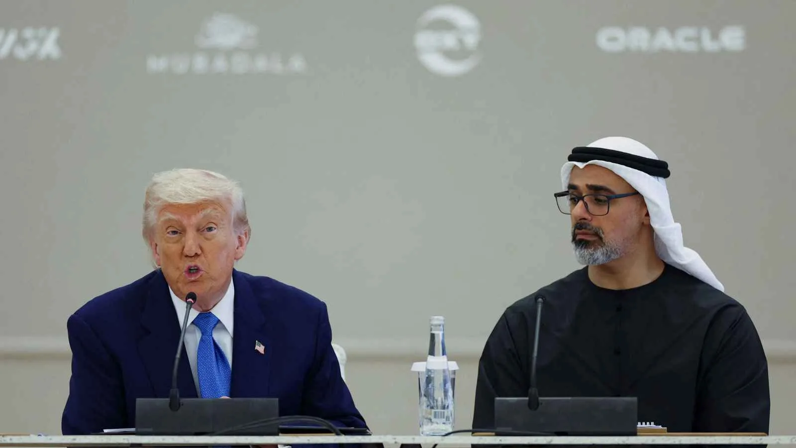 «رويترز»: الولايات المتحدة والإمارات تتفقان على بدء محادثات تجارية «رويترز»: الولايات المتحدة والإمارات تتفقان على بدء محادثات تجارية