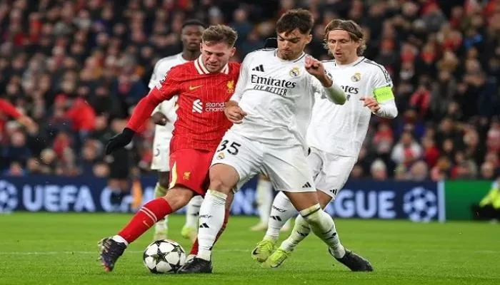 ريال مدريد يؤمن مدافعه الشاب بعقد ضخم تصل قيمته إلى مليار. ريال مدريد يؤمن مدافعه الشاب بعقد ضخم تصل قيمته إلى مليار.