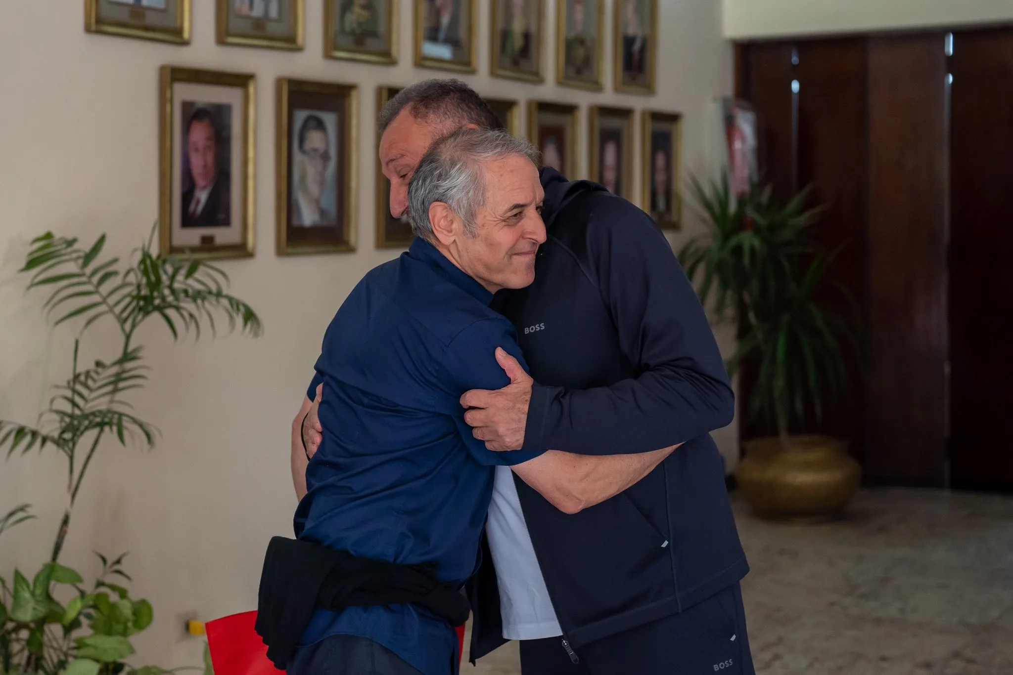 ريبيرو يتحدث عن كولر: مدرب متميز ويكشف سبب اهتمام الأهلي به بعد نجاحه مع أورلاندو. ريبيرو يتحدث عن كولر: مدرب متميز ويكشف سبب اهتمام الأهلي به بعد نجاحه مع أورلاندو.