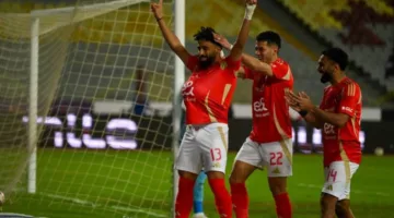 ريبيرو يلتقي بلاعبي الأهلي قبل المونديال… ماذا ناقش؟