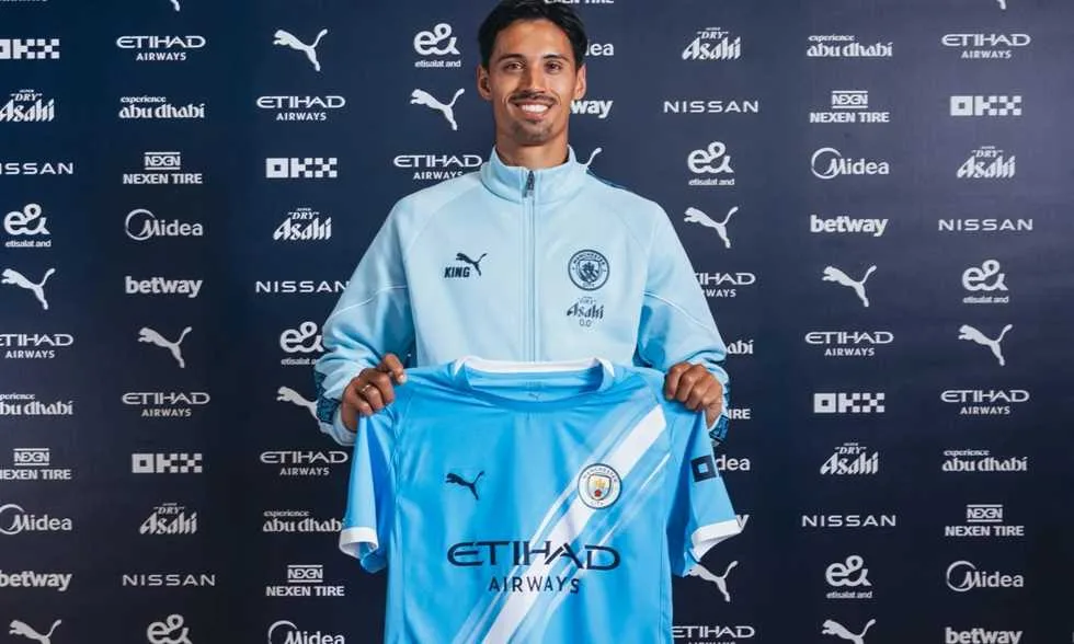 ريكو لويس: ريندرز لاعب وسط شامل وسيعزز أدائنا ريكو لويس: ريندرز لاعب وسط شامل وسيعزز أدائنا