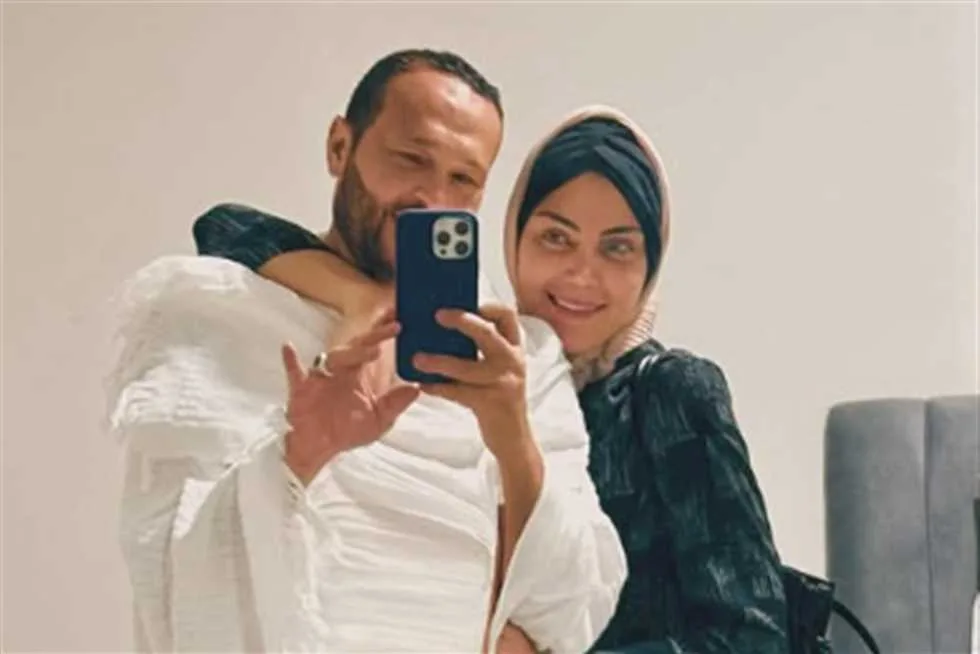 ريهام حجاج تؤدي مناسك الحج مع زوجها: “تجربة تنعش الروح وتنقي القلب” ريهام حجاج تؤدي مناسك الحج مع زوجها: “تجربة تنعش الروح وتنقي القلب”