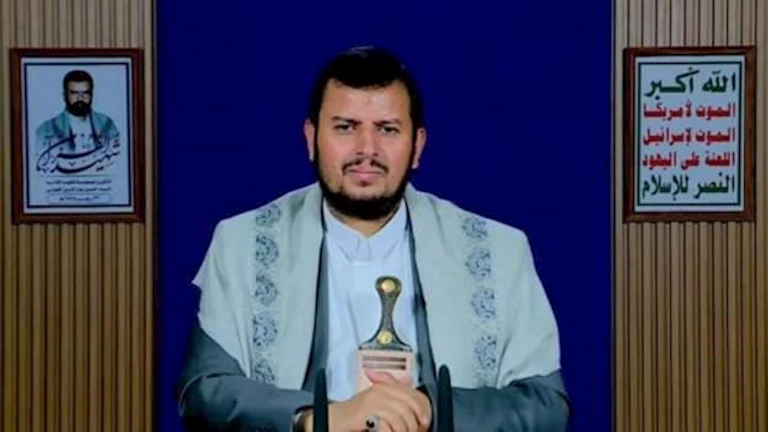 زعيم الحوثيين يؤكد دعمه للرد الإيراني ويهدد تل أبيب بنزاع مستمر زعيم الحوثيين يؤكد دعمه للرد الإيراني ويهدد تل أبيب بنزاع مستمر
