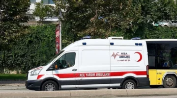 زلزال بقوة 5.8 درجة يؤدي إلى وفاة فتاة وإصابة 69 فردًا في تركيا
