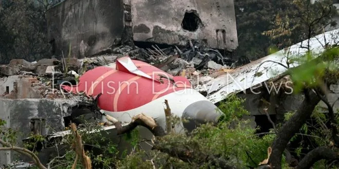 زيادة عدد ضحايا حادث طائرة الخطوط الجوية الهندية إير إنديا إلى 279 قتيلاً زيادة عدد ضحايا حادث طائرة الخطوط الجوية الهندية إير إنديا إلى 279 قتيلاً
