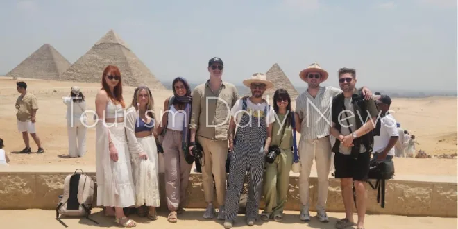 زيارة استكشافية لمجموعة من المدونين والمشاهير الأمريكيين إلى الوجهة المصرية زيارة استكشافية لمجموعة من المدونين والمشاهير الأمريكيين إلى الوجهة المصرية