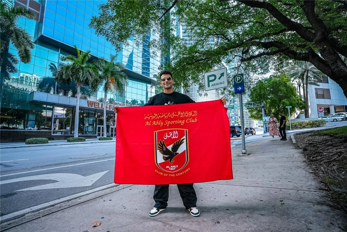 زيزو: أفضل لاعب في الأهلي بمصر هذا الموسم.. وسأجلب محمد صلاح مقابل 20 مليون جنيه زيزو: أفضل لاعب في الأهلي بمصر هذا الموسم.. وسأجلب محمد صلاح مقابل 20 مليون جنيه