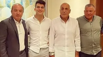 زيزو: حسين لبيب قدم لي عرضًا لتجديد “فيلا”… ووالدي يستحق الحصول على عمولة.