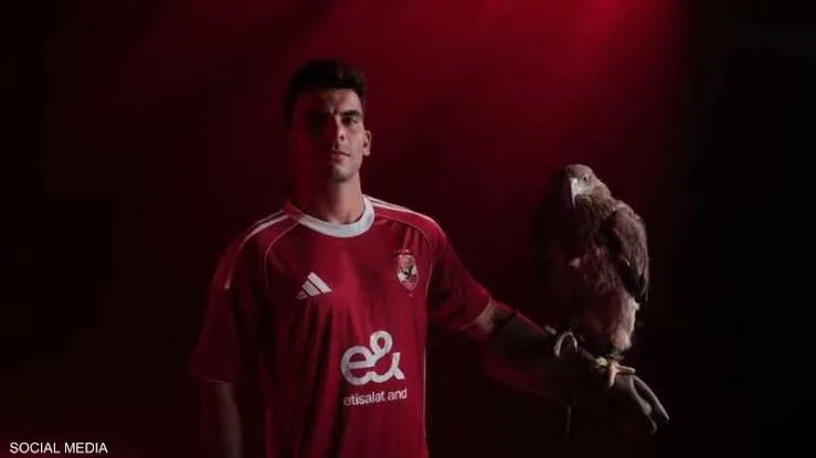 زيزو يتوجه إلى أمريكا للانضمام إلى بعثة الأهلي في كأس العالم للأندية زيزو يتوجه إلى أمريكا للانضمام إلى بعثة الأهلي في كأس العالم للأندية
