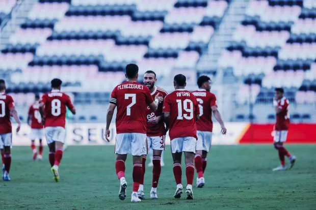 زيزو يتولى القيادة من علي معلول في الأهلي.. وريبيرو يساند اللاعب زيزو يتولى القيادة من علي معلول في الأهلي.. وريبيرو يساند اللاعب